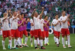 Khám phá lịch sử và thành tựu của đội tuyển bóng đá quốc gia Ba Lan, cùng những khó khăn mà họ đã trải qua. Hy vọng vào sự trở lại mạnh mẽ!